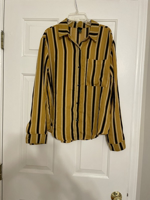 Women’s Wild Fable Button Up Blouse Yellow Stripes Size Small 