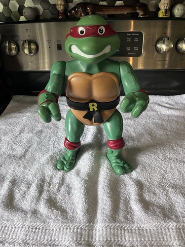 Teenage Mutant Ninja Turtle Large Figure - Picture 1 of 4