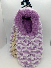 Snoozies Foot Coverings Womens Shoe Size Small 5-6 Lavendar