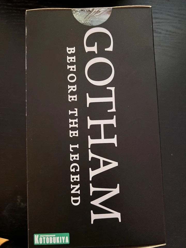 Figura Estatua Kotobukiya Gotham ArtFX+ Oswald Chesterfield Cobblepot 1/10 Foto 3 de 3