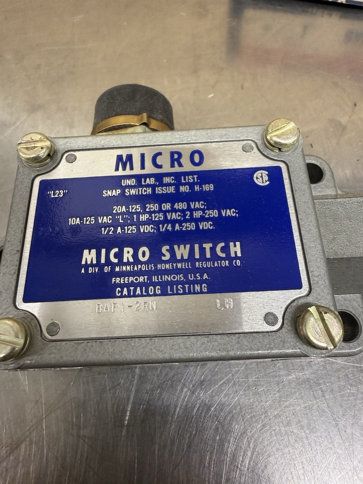 Micro-interrupteur De Limite BAF1-3CN18X1 - Occasion, Fonctionnel - Livraison Gratuite