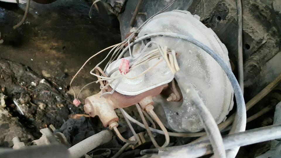 Amplificador de freno eléctrico de vacío Buick Electra 67 con cilindro maestro se adapta a 1967 Foto 2 de 3