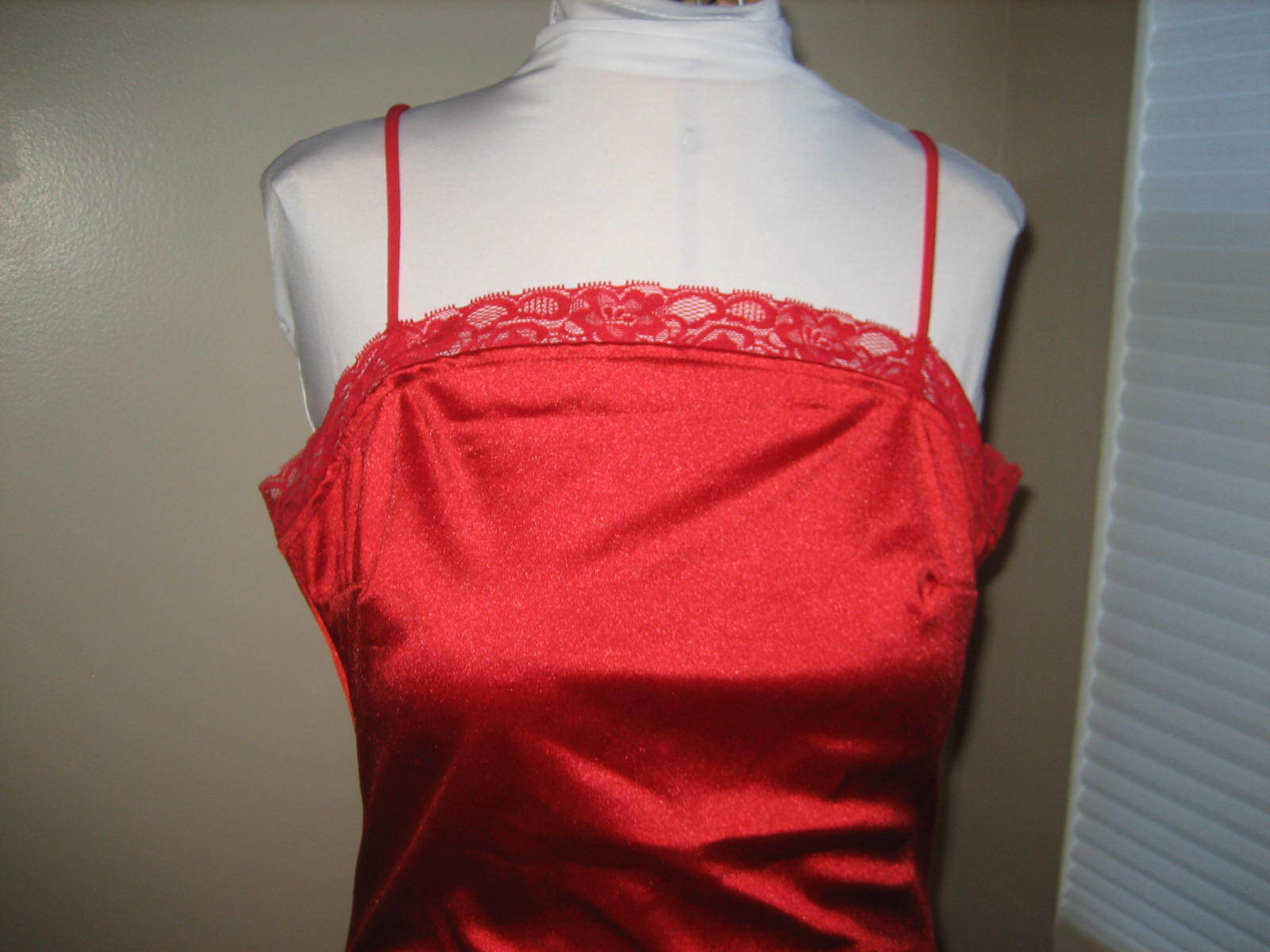 BIRCH AND STONE Red Full Slip Body Shaper, Lace Trim Style 65477CR