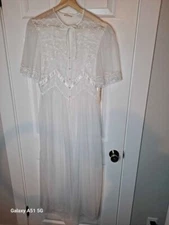 Vintage Val Mode Lingerie Nightgown Robe Size Medium New