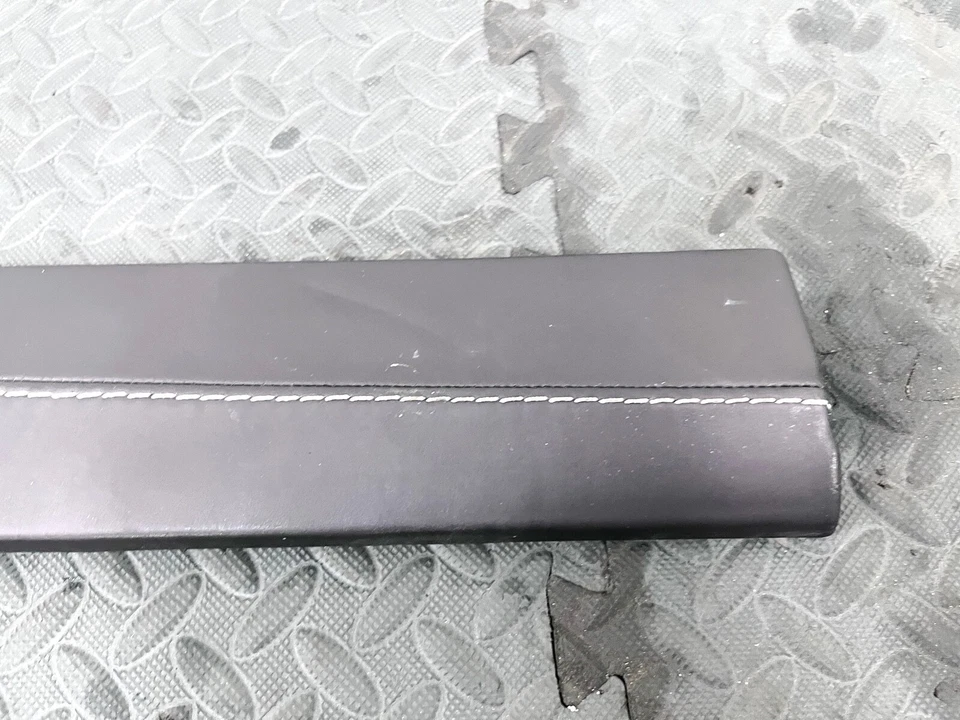 17-23 ASTON MARTIN DB11 RIGHT LEFT LH SIDE SWITCH CONTROL MODULE COVER PANEL OEM - Image 3 of 4