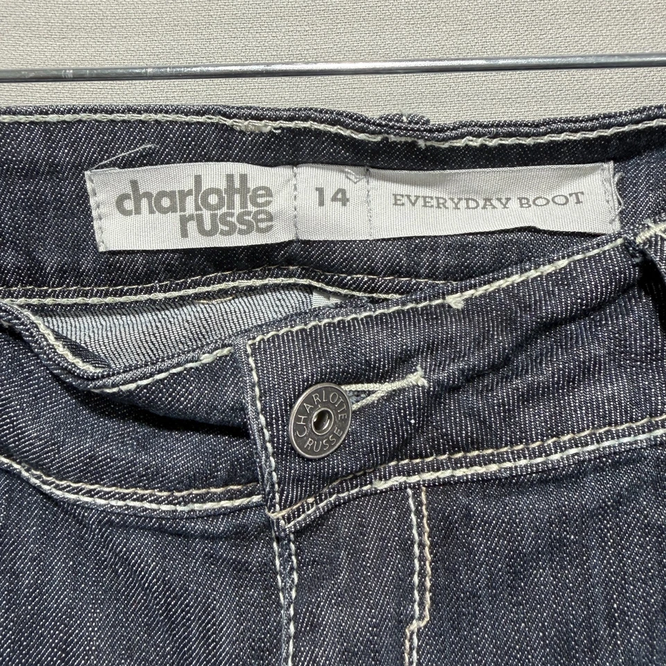 Bota de mezclilla oscura bordada Charlotte Russe para mujer talla 14 azul Foto 4 de 4