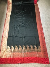 Vintage Indian Red Black Sari Saree Gold Embroidered Brocade Edge Fabric 16 ft
