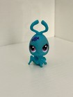 Hasbro Littlest Pet Shop 3319 Grasshopper Blue Candyswirl LPS