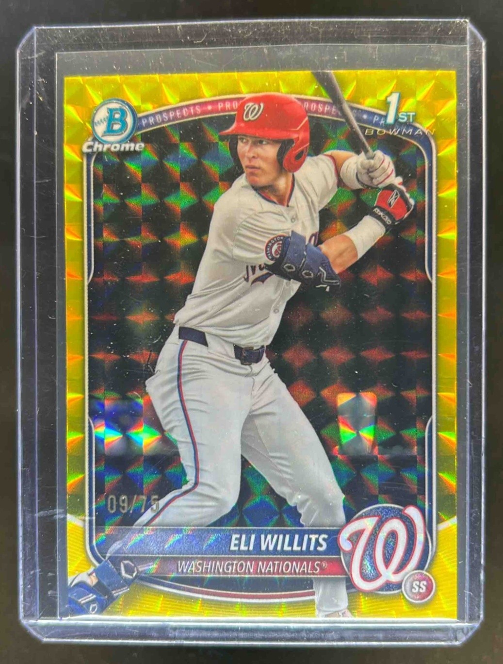 2025 Bowman Draft Eli Willits Chrome Yellow Geometric Refractor 1st #/75