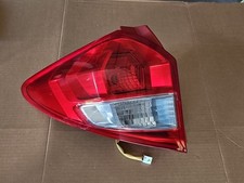 Subaru Trezia Rückleuchte Rücklicht Bremslicht Bremsleuchte Links