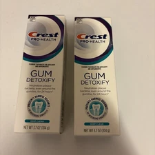 Lot Of Two CREST Pro-Health Gum Detoxify Toothpaste-24-Hour Deep Clean 3.7 oz