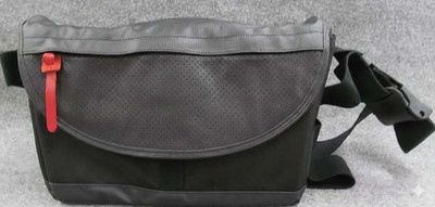 Canon x Artisan and Artist Umhängetasche Messenger Bag schwarz PA-AA-E2 Japan...