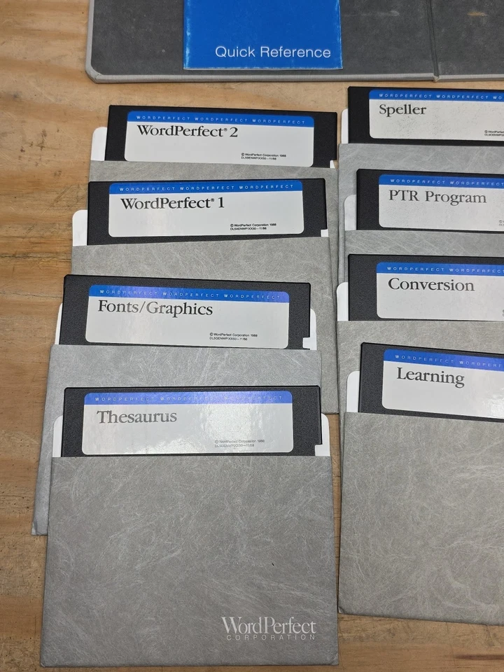 WordPerfect 1988 Installation Set - 5.25” Disks - Manual & Reference - Untested - Image 2 of 4