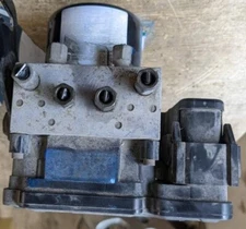 2010 Jeep Grand Cherokee Commander Anti-Lock Brake Pump Assembly ID 68049120AB