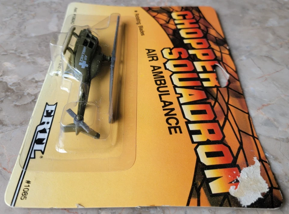 Vintage Novo 1986 ERTL Chopper Squadron Helicóptero Ambulância Aérea Selado de Fábrica - Imagem 3 de 4
