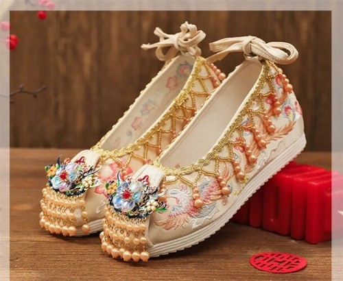 Women Wedding Shoes Chinese Traditional Wedding Hanfu Footwear Embroidered Shoes - Picture 18 of 27