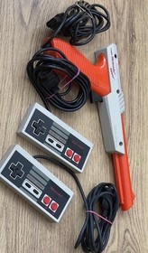 Nintendo Nes Zapper Gun with Two Controller