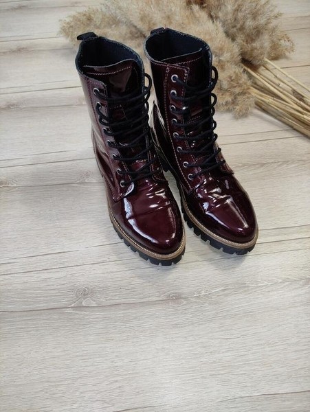Women Clarks Boots Burgundy Leather 38