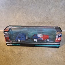 Maisto Tow & Go 1932 Ford Roadster & Traveler Trailer New