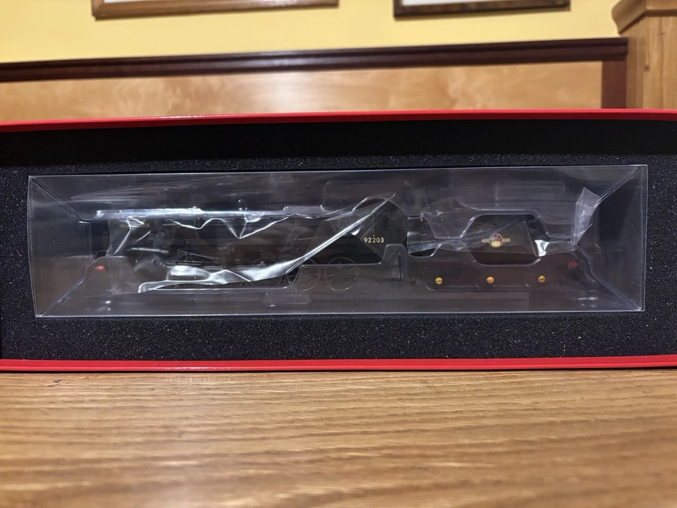 HORNBY R30351 2-10-0 BR 9F CLASS STEAM LOCOMOTIVE NO. 92203 “BLACK PRINCE” NEW - Image 2 of 3