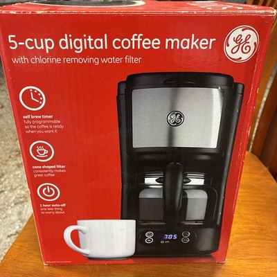 GE  5 Cup Coffee Maker Model #896677 Mini Vintage - Open Box