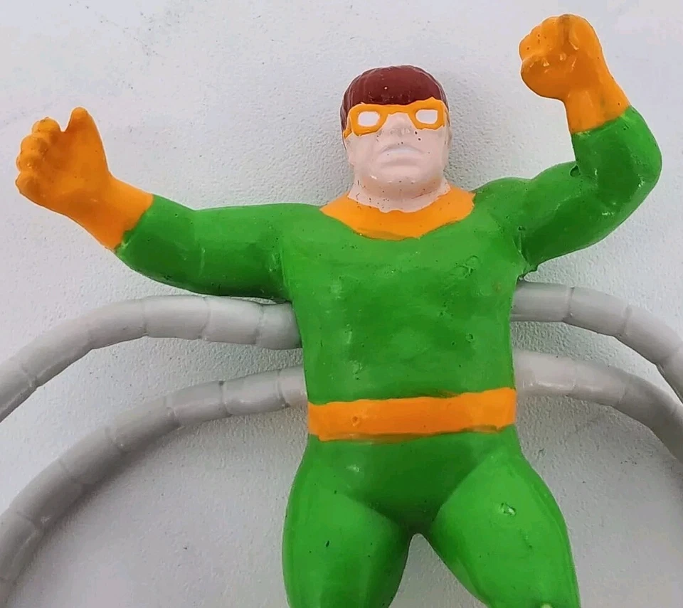 Figura de PVC de colección Marvel Spider-Man Doctor Pulpo adorno de pastel Foto 2 de 4