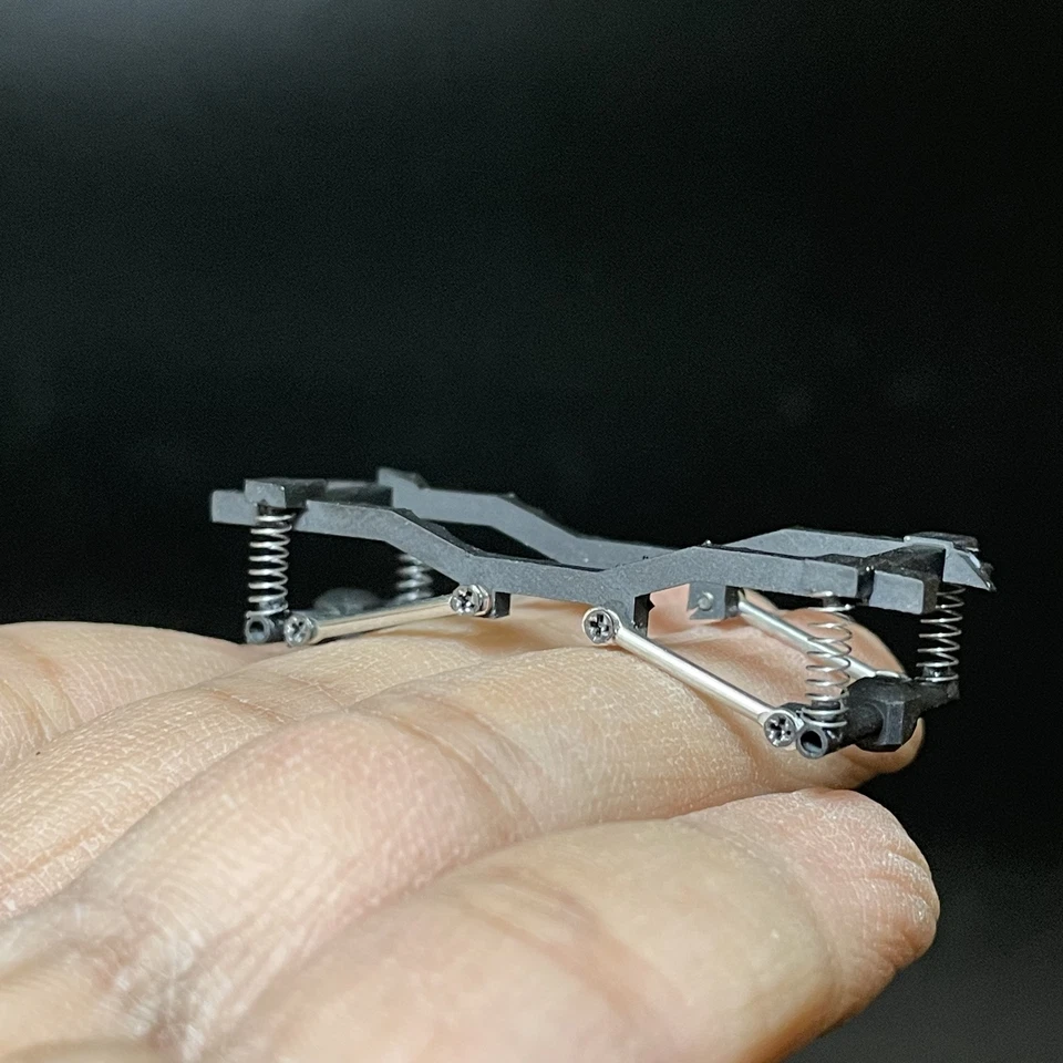 1:64 Shock Absorber Frame Model Car Accessories for Hot Wheel Jeep Truck NEW - Image 2 of 4