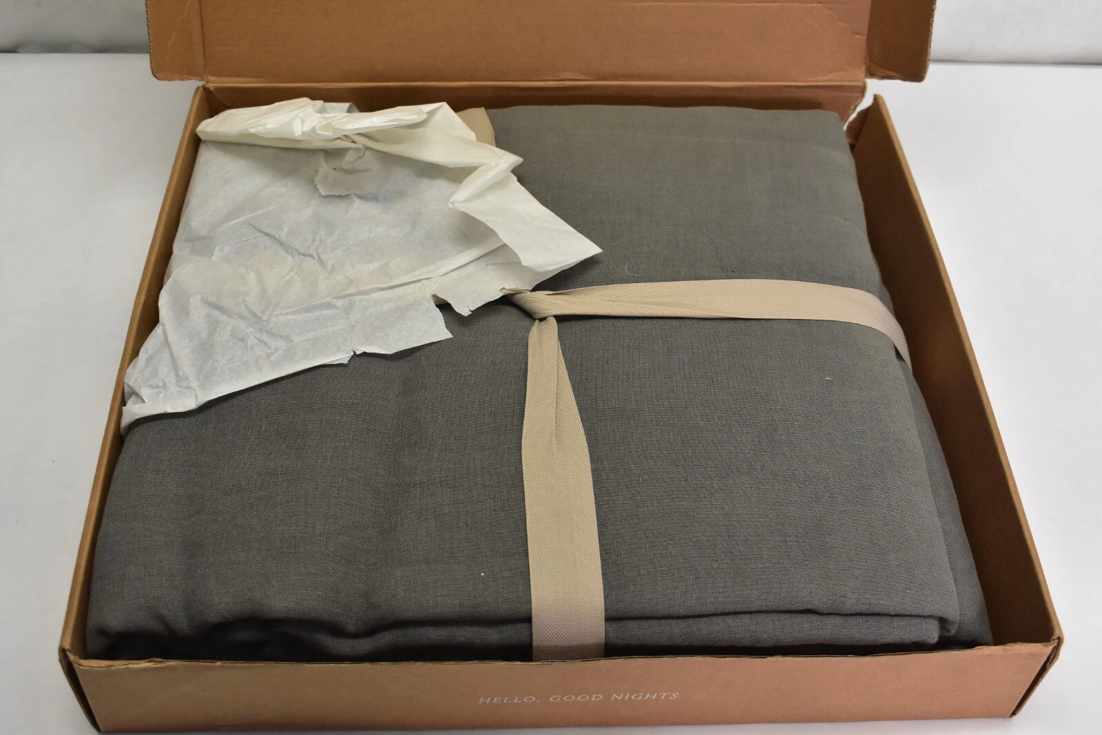Arhaus Italian Linen Duvet Cover - Thumbnail 2