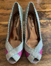 Poetic License Pop Star 7.5 US Gray Leather Fuscia Shoes