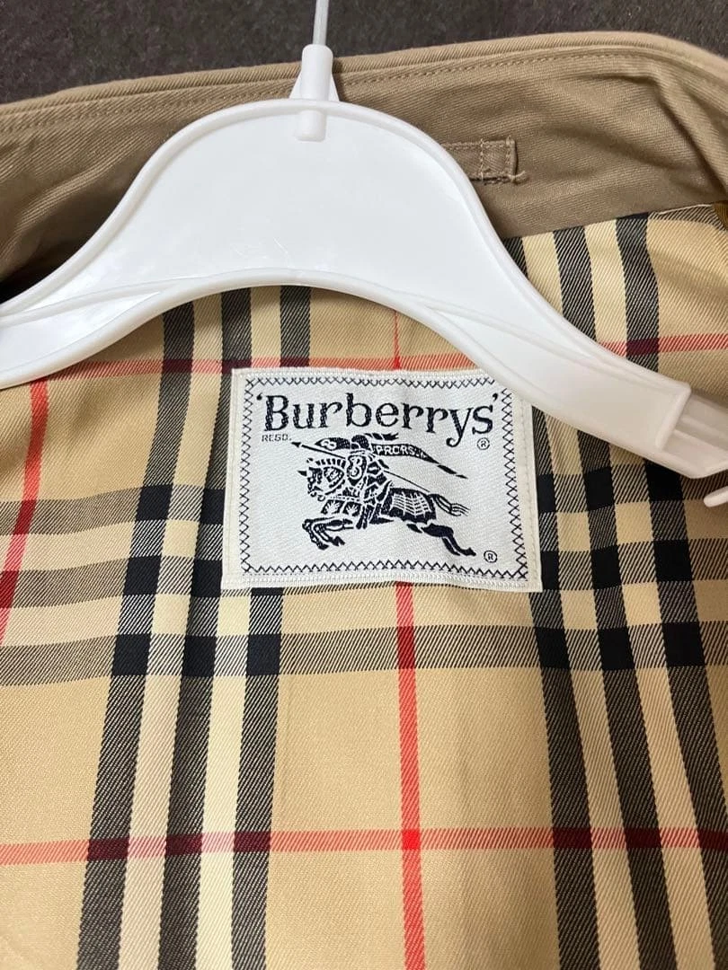 Gabardina Burberrys Vintage Nova Check forrada de un solo pecho beige para mujer