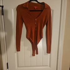 NWOT Guess Women's Medium Long Sleeve Burnt Orange Fall Collared BodySuit Ribbed
