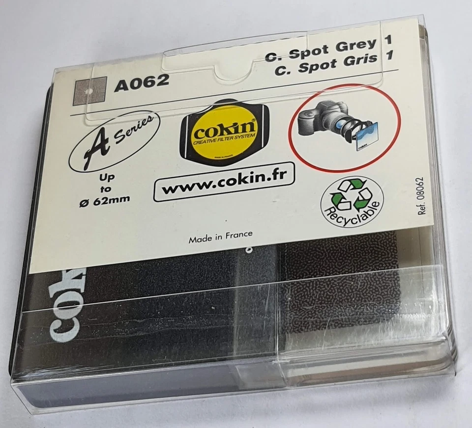 COKIN CREATIVE FILTER A SERIES SYSTEM A062 Gray 1 Center Spot Resin Filter - Image 2 of 4