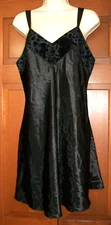 GO SOFTLY SZ M BLACK SATIN SHORT CHEMISE NIGHTGOWN GOWN~VELVET TRIM~SATIN BOWS~