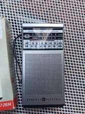 Vintage 1GE General Electric Portable Radio AM/FM/TV Sound/NOAA Weather 7-2934