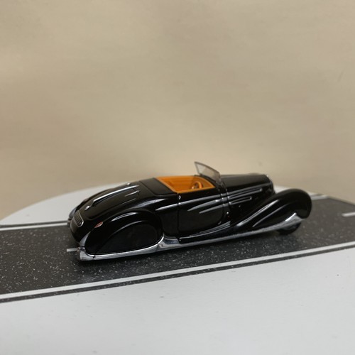 Hot Wheels 100% Classic Bodies 1939 Bugatti 57C Cabriolet Black/Silver Trim NM - Picture 12 of 15