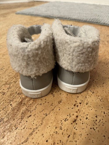 Freshly Picked Toddler Size 6 Unisex Leather Sherpa Boots Color Gray EUC - Picture 7 of 7