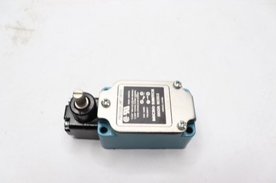 Enclosed Rod-Adjustable Limit Switch 1LS10-D