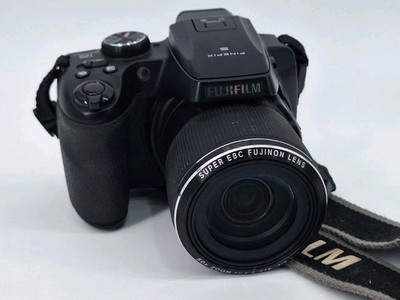 Fujifilm FinePix S9200 16.4MP Digital Bridge Camera 50x Optical