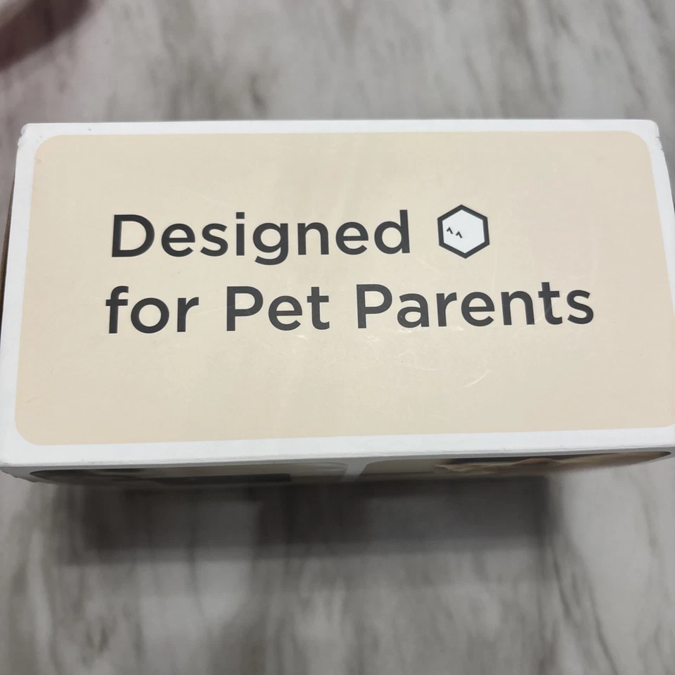 Petcube Play 2 Wi-Fi Pet Camera with Laser Toy for Cats & Dogs - Image 4 of 4