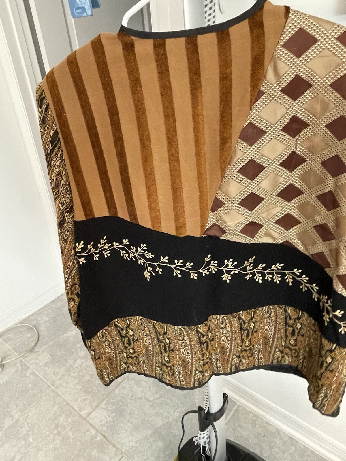 Jacket RARE Julia Kiv Boho Patchwork Embroidered … - image 2