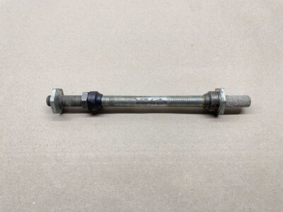 Kynast Mofa ? Hinterradachse 190mm NOS Mutter Konus Europa KML   (39-48R)