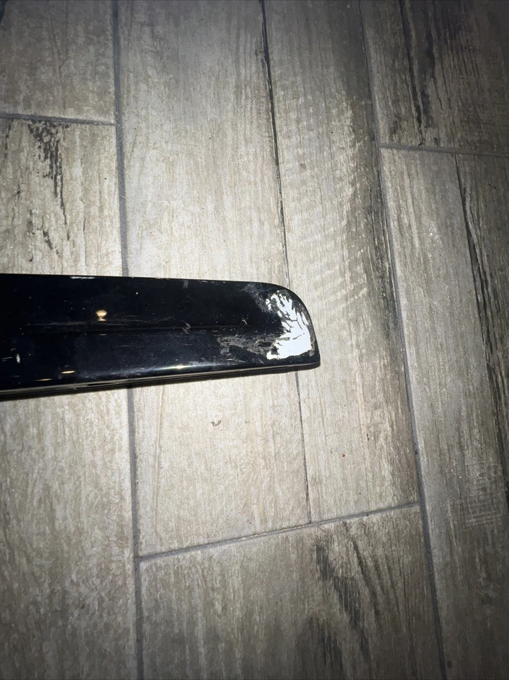 Volvo V50 2005-2011 2,5 L puerta trasera puerta levadiza moldura con manija de maletero OEM Foto 4 de 4