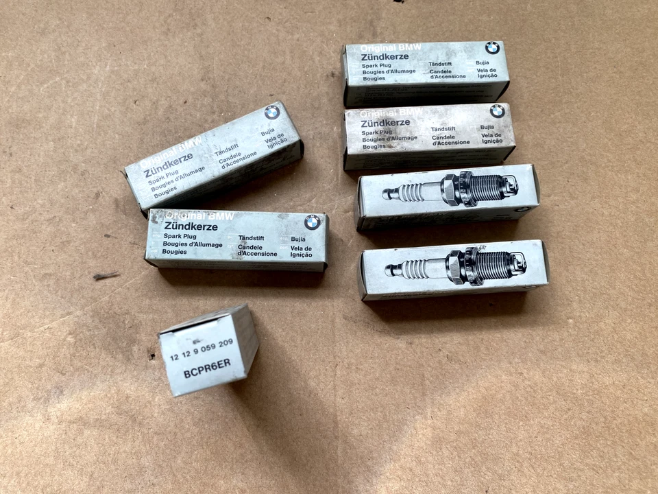 Bujías originales BMW 1991-1997 de fábrica OEM (7 piezas) - 12129064619 Foto 2 de 4