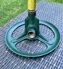 VINTAGE 1950’S GREEN & YELLOW CAST IRON ROTATING WATER SPRINKLER WORKS NEAR MINT — photo 2