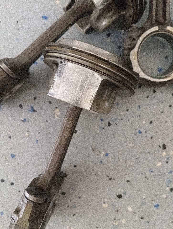 Honda CBR954RR 2003 CBR 954 RR pistones con bielas Foto 3 de 4