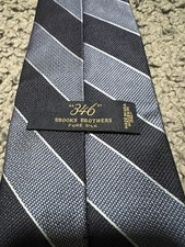 Brooks Brothers 346 Silk Striped Tie Blue Navy Made in USA Preppy Classic