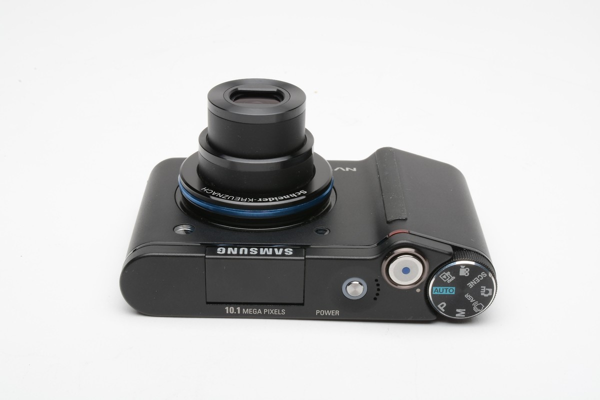 Samsung NV10 10.1MP w/Schneider 7-22mm zoom, Very compact, clean