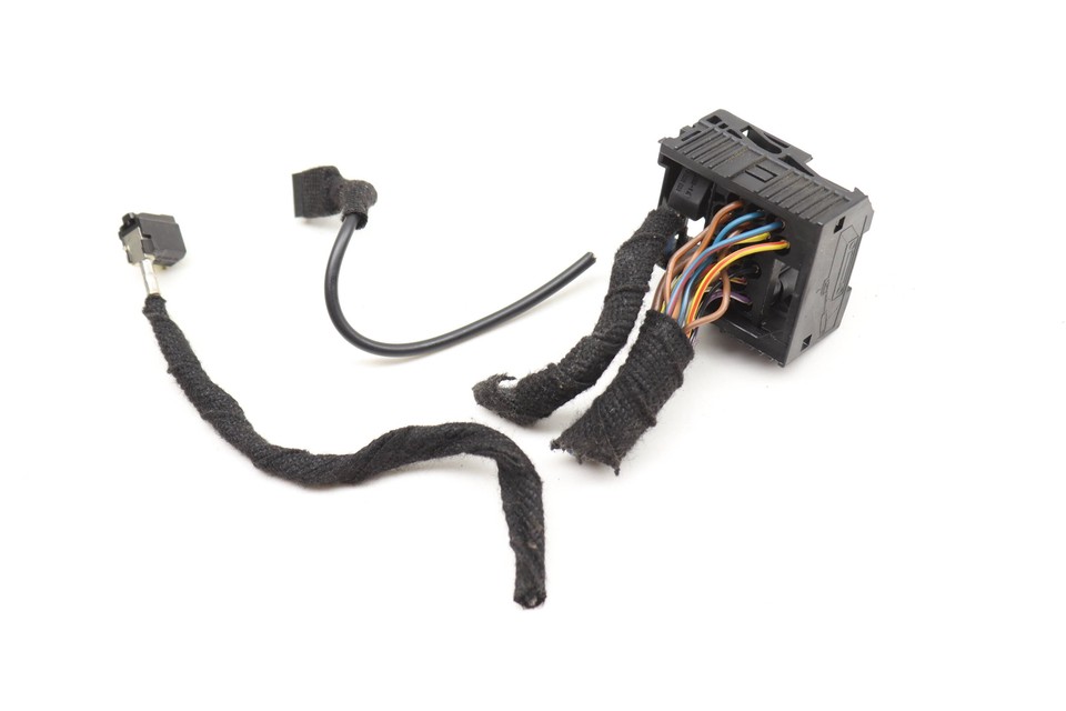 20012005 BMW 330XI E46 Business Radio CD Player Wiring Connector