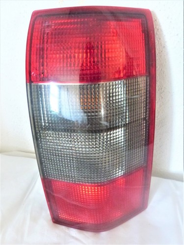 Betriebsauflösung - VW/Audi Werkstatt: 1x Rücklicht 143 577 - 00