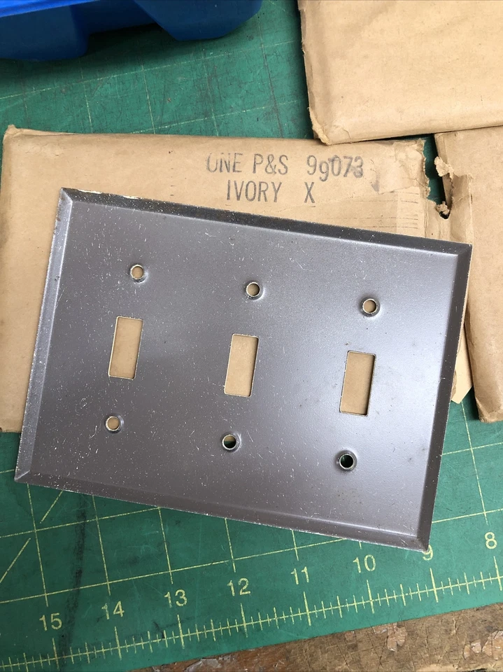 16 одинарных и 4 тройных стальных переключающих пластины из старых запасов с текстурой отделки слоновой костью - Изображение 4 из 4
